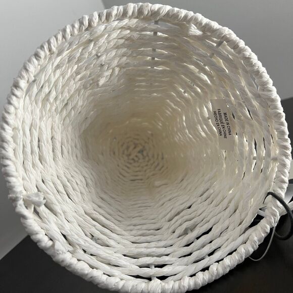 Farmhouse Wicker Ghost - Picture 6 of 6